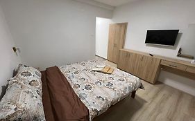 Royal Stars Apartments